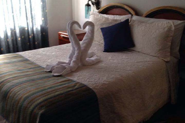 Room 10 of 20