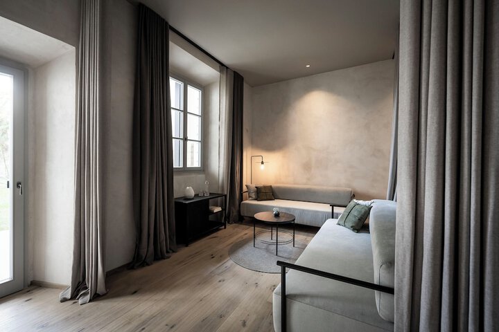 Room 46 of 88