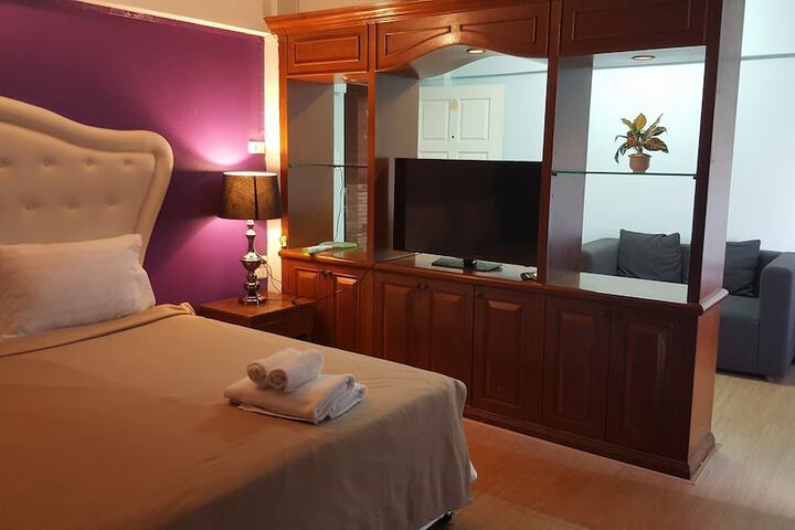 Room 25 of 54