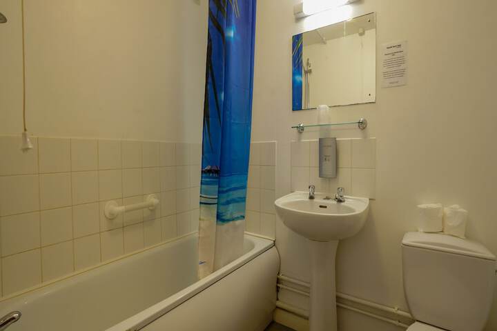 Room 95 of 111