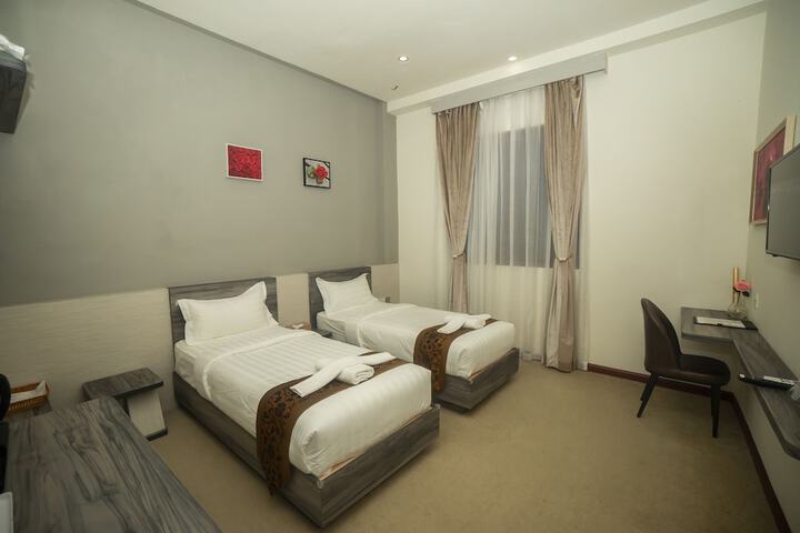 Room 3 of 36