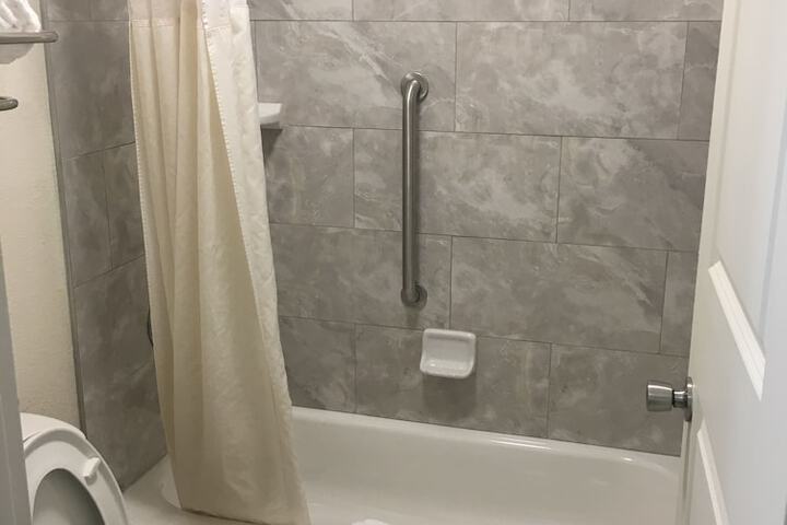 2 Double Beds (1 of 10)