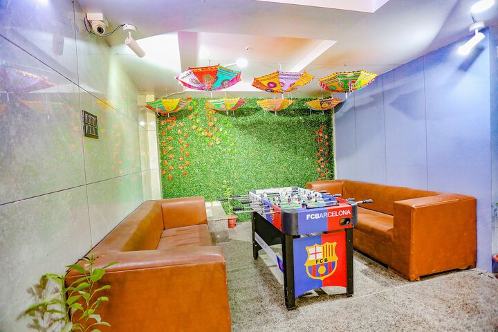 Hotel Interior 4 of 31