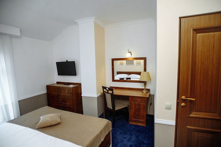 Room 31 of 50