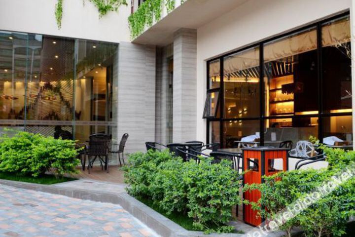 Hotel 5 of 28