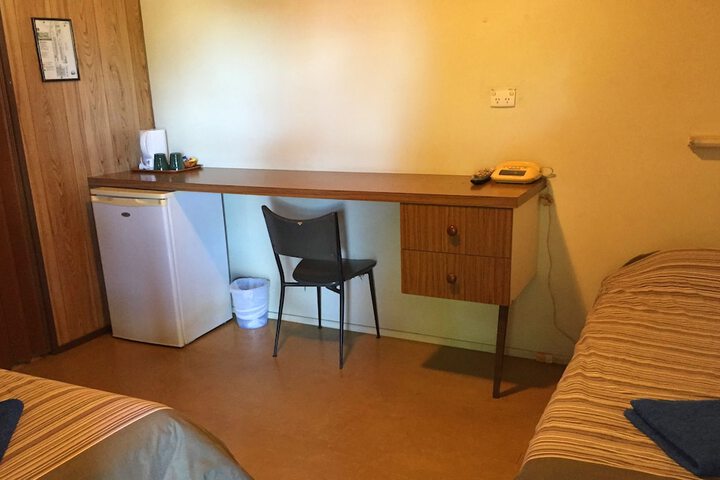 Room 18 of 80
