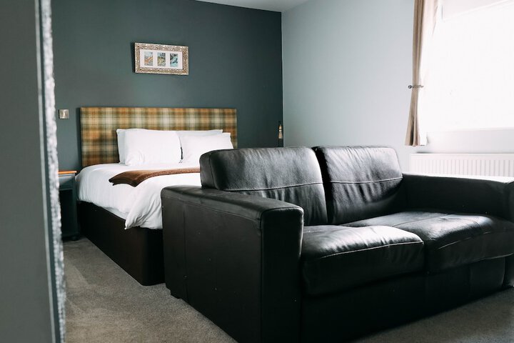 Room 2 of 15