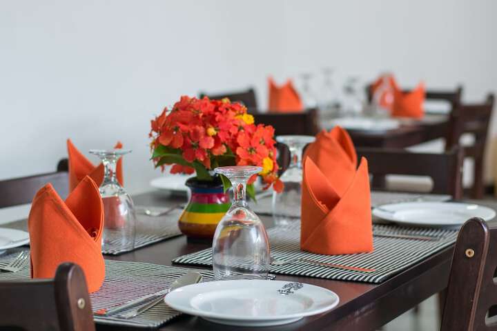Dining 36 of 47