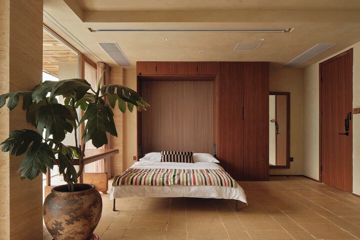 Room 48 of 101