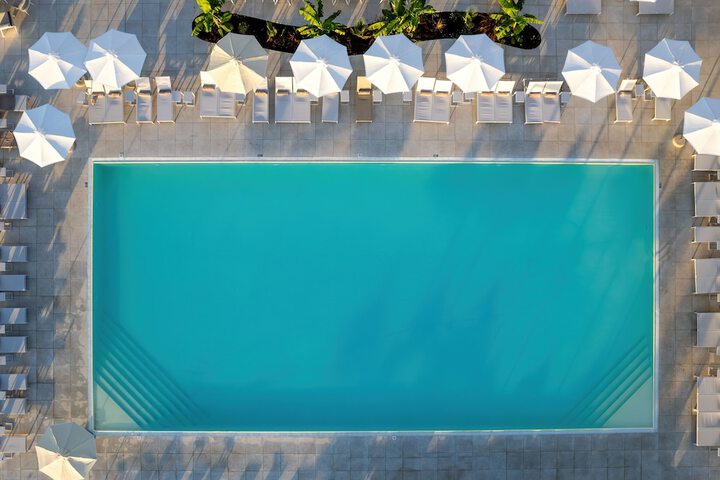 Pool 94 of 201