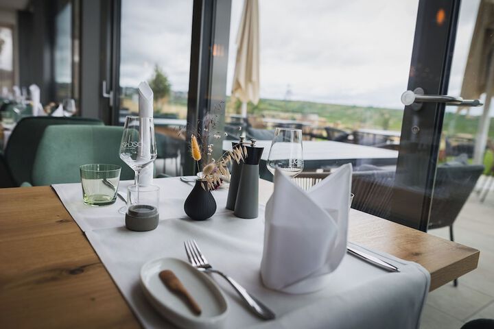 Dining 59 of 79