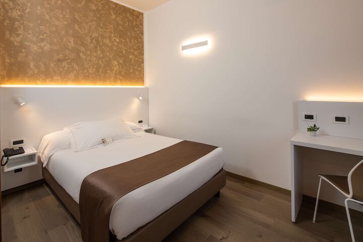 Room 47 of 109