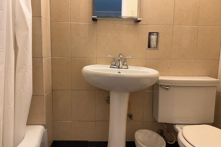 Room 14 of 17