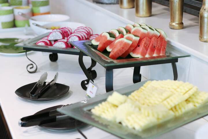 Breakfast/Coffee Service 86 of 91