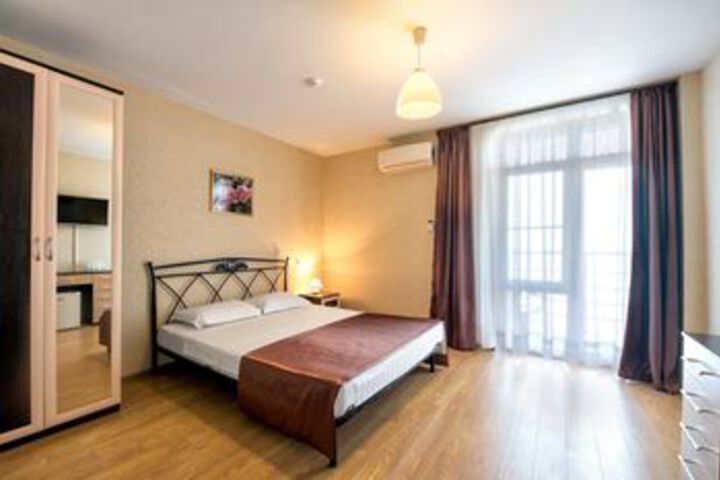 Room 65 of 176