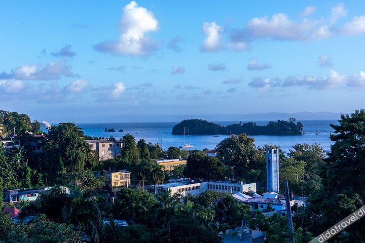 Exterior of Dadam Samaná