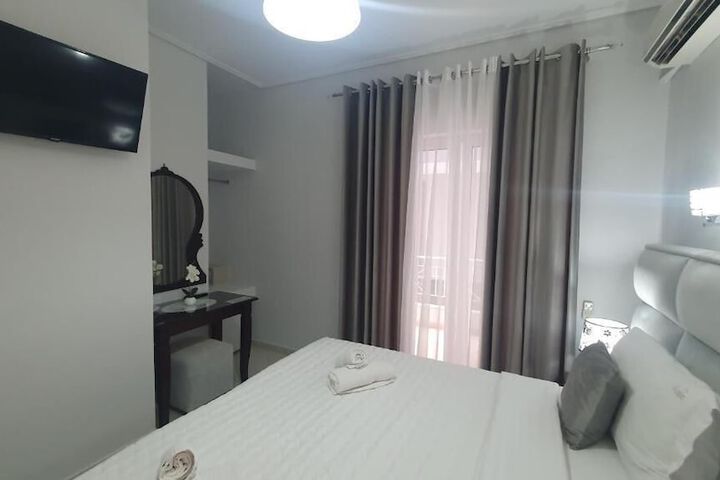 Room 36 of 106