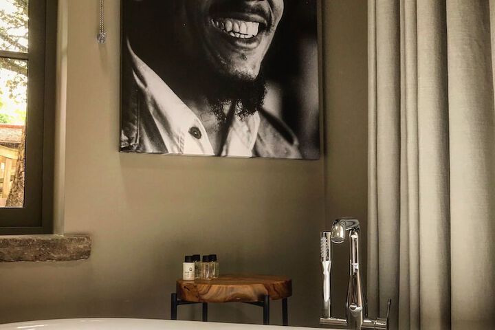 Room 17 of 24