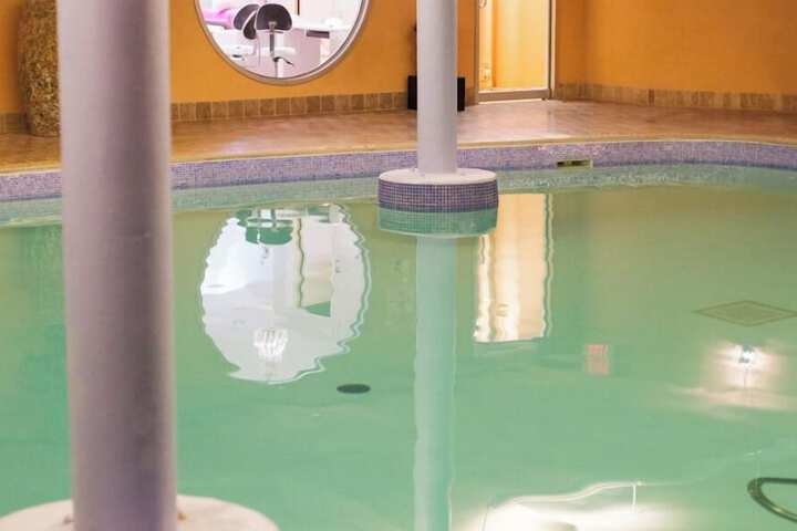 Pool 56 of 136