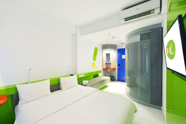 Room 15 of 36