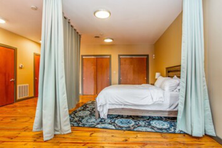 Room 20 of 23