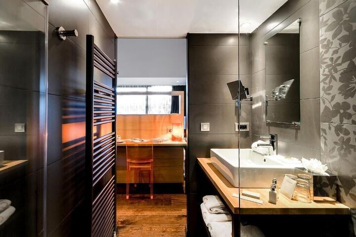 Room 20 of 52