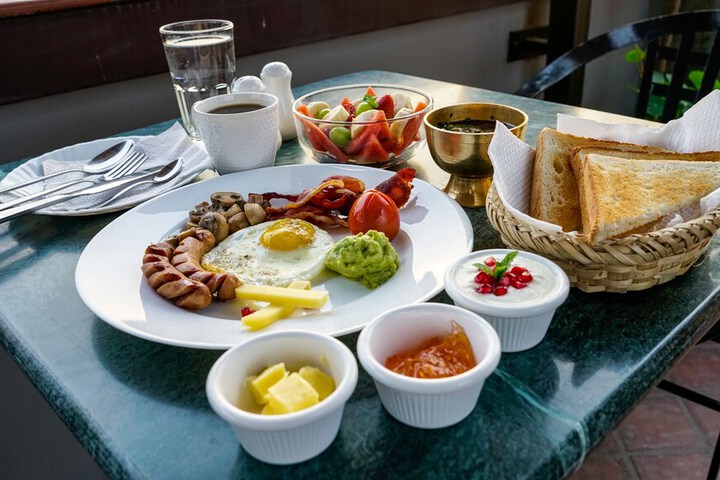 Breakfast/Coffee Service 37 of 63