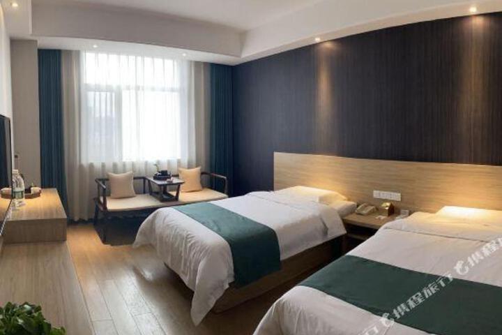I Lai Hotel