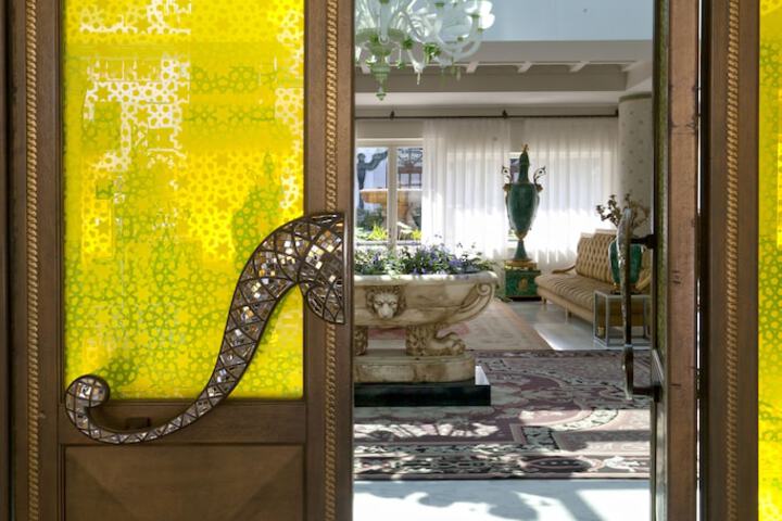 Guest Lobby