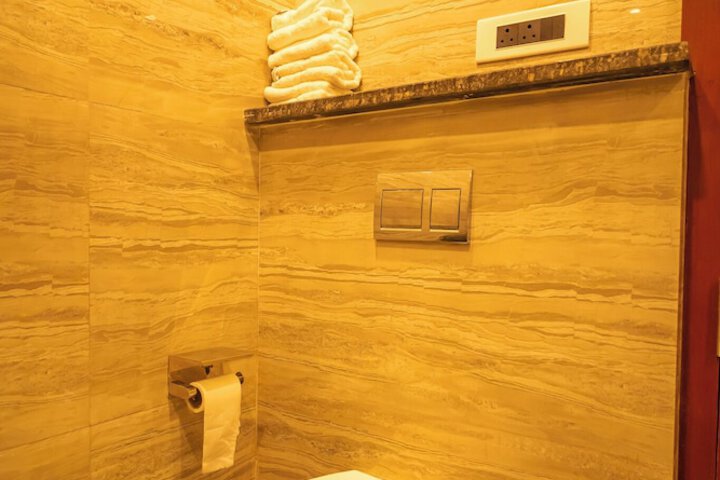 Room 36 of 63
