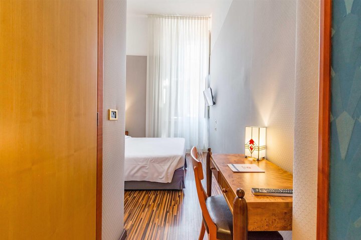 Room 68 of 111