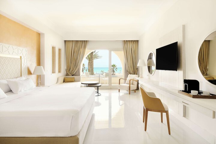 Room 45 of 113