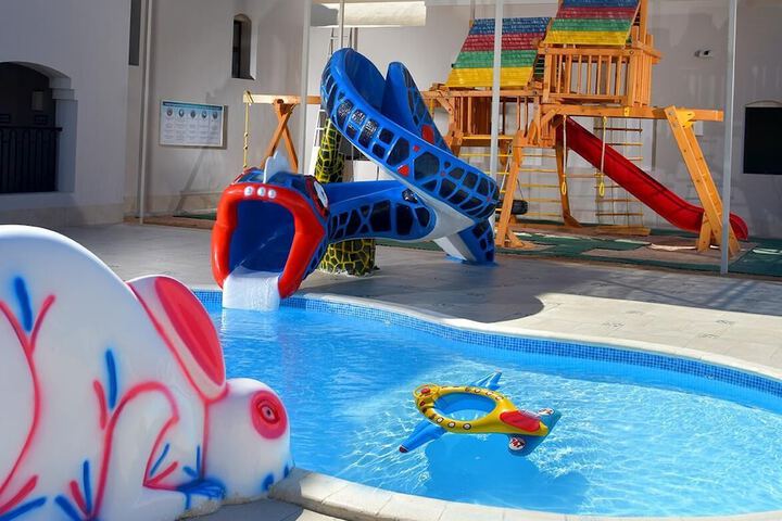Pool 58 of 107