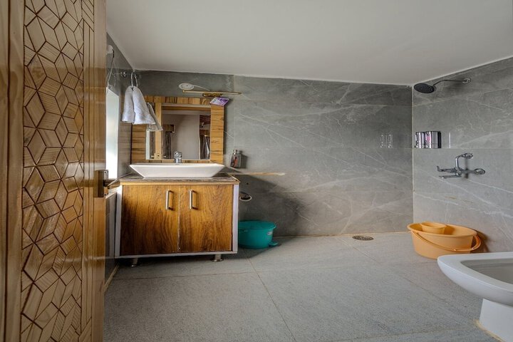 Room 20 of 23