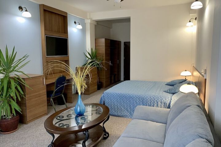 Room 3 of 13