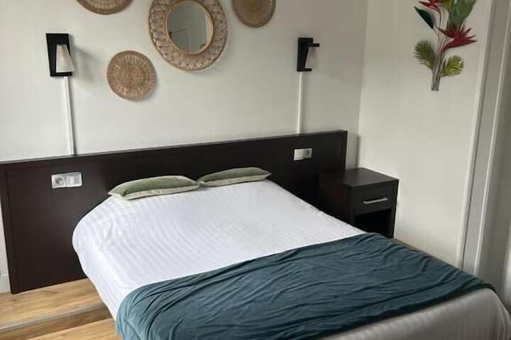 Room 7 of 20