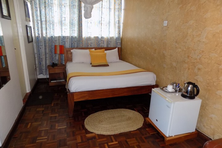 Room 4 of 54