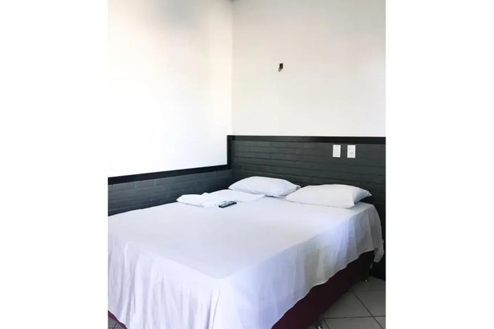 Room 4 of 11