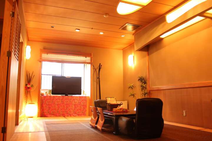 Room 28 of 66