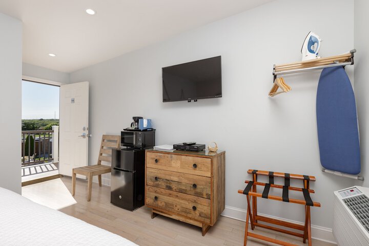 Room 25 of 121