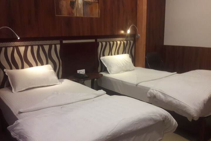 Room 22 of 65