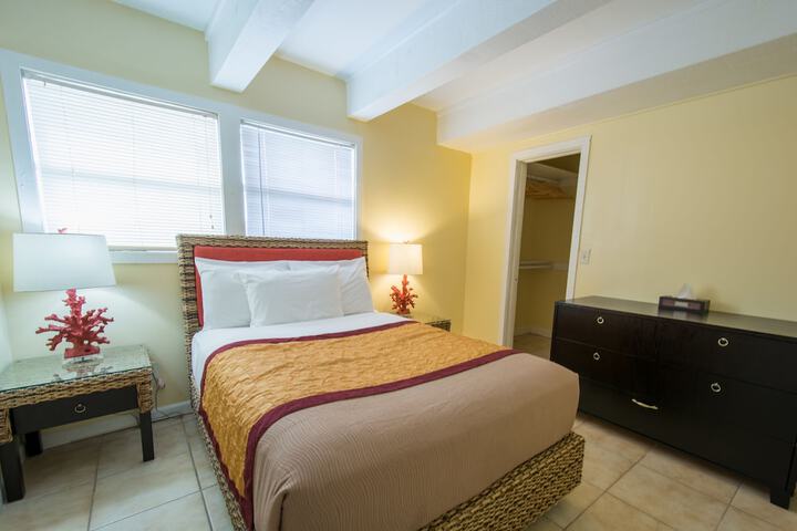 Deluxe 2 Double Beds Sunset View Balcony (9 of 15)