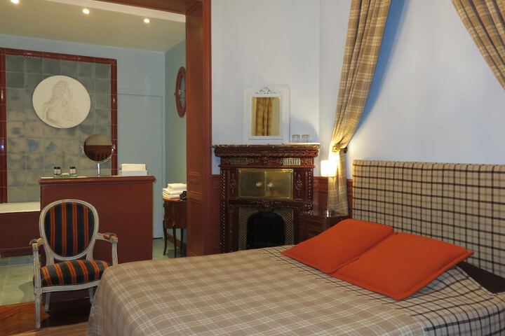 Room 16 of 81