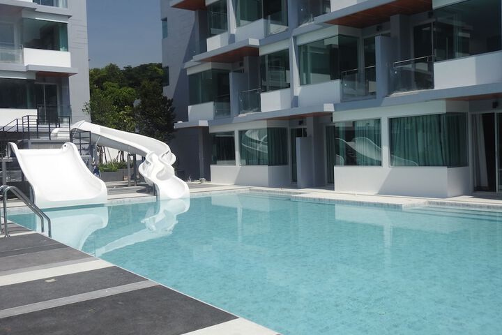 Pool 16 of 27