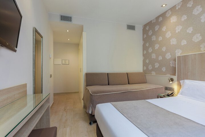 Room 20 of 62