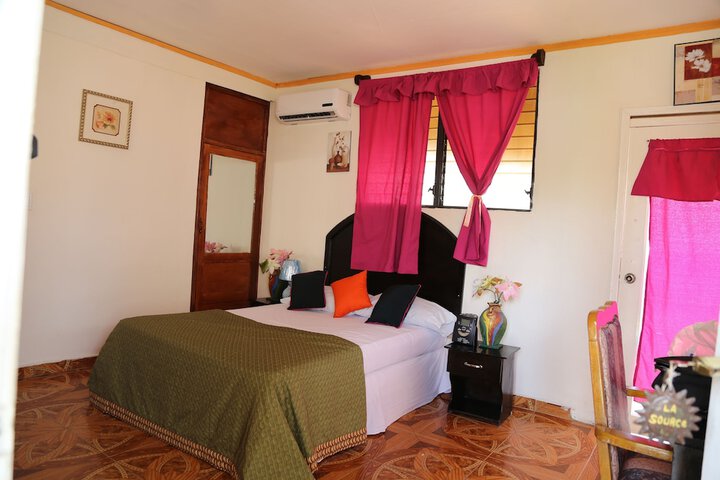 Room 4 of 40