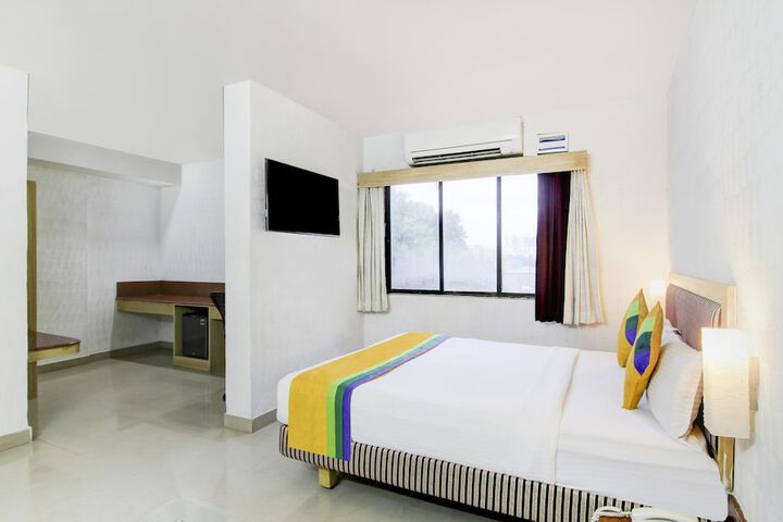 Room 16 of 24