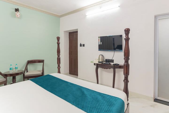 Room 15 of 34