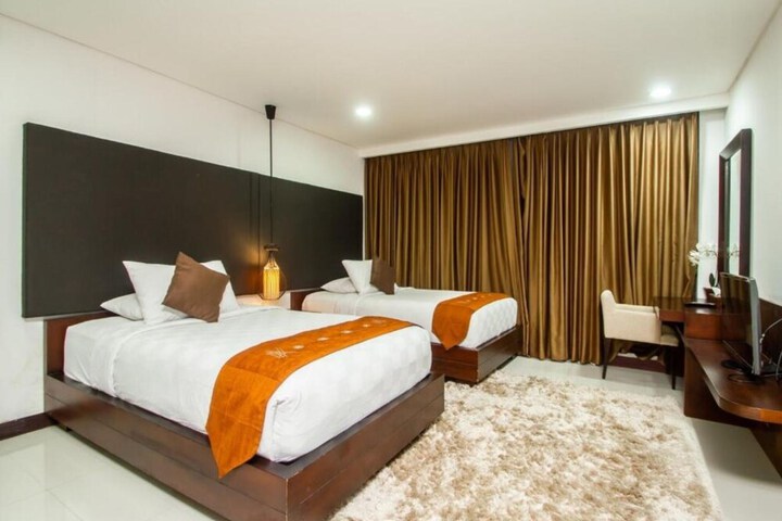Room 15 of 52