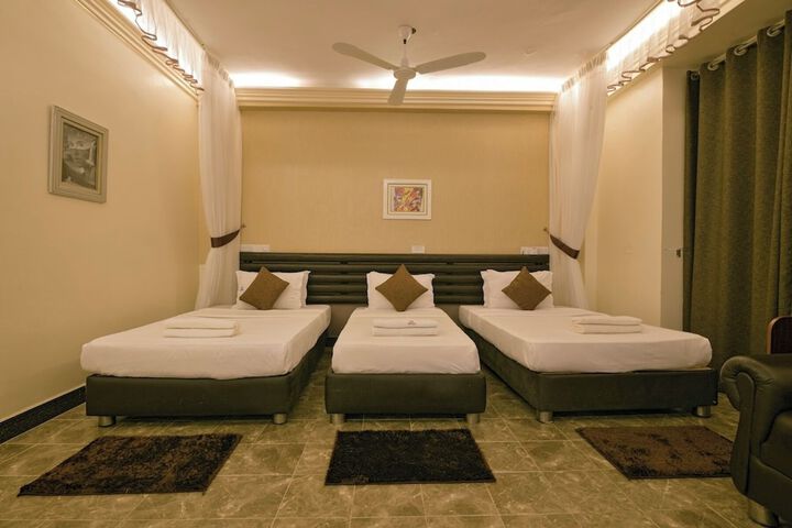 Room 15 of 36